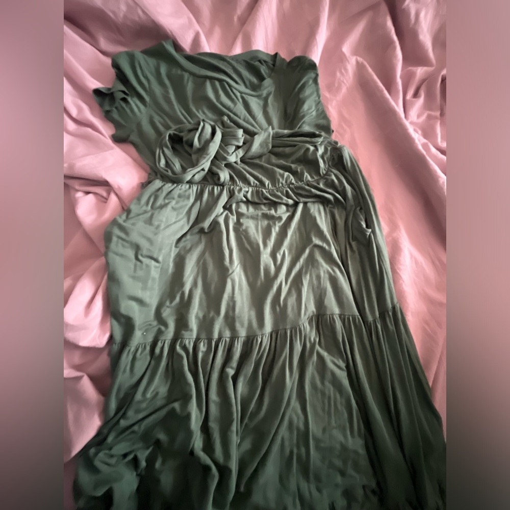 emerald green torrid super soft knit calf length dress size 00
